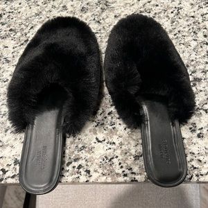 Urban outfitters slippers never worn
